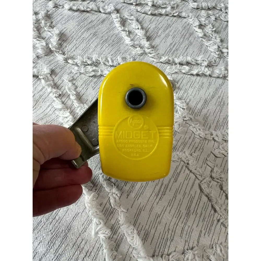 Vintage Apsco Midget Yellow Desktop Wall Mountable Pencil Sharpener Made in USA